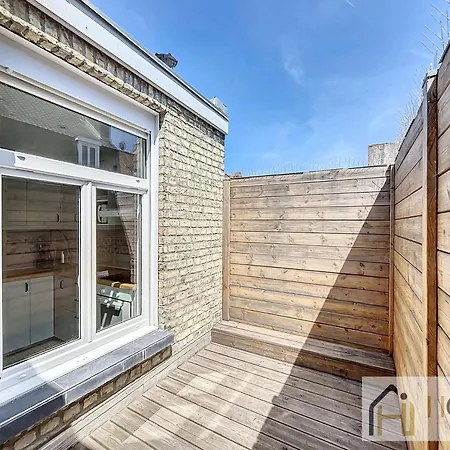 Spacieux 1 Avec Terrasse, 50m De La Apartment
