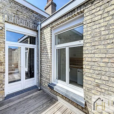 Apartment Spacieux 1 Avec Terrasse, 50m De La
